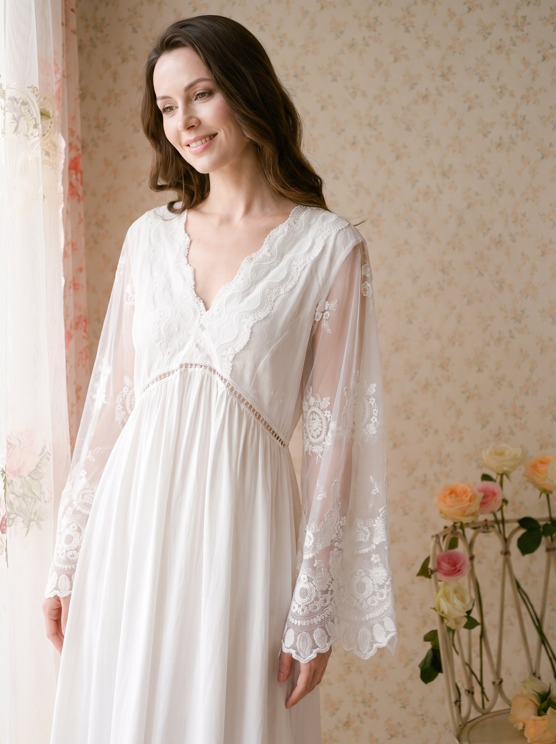 Présentation de Nuisette longue vintage en coton et dentelle