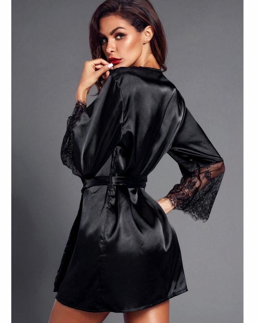 Kimono Court Satiné Noir à Manches Dentelle