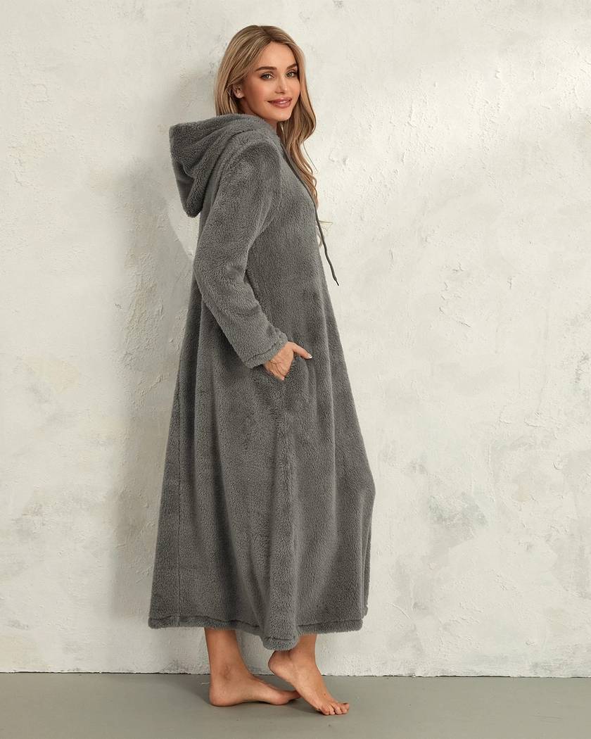 Chemise de nuit longue à capuche en polaire