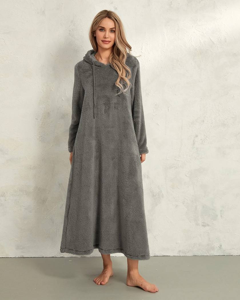Chemise de nuit longue à capuche en polaire