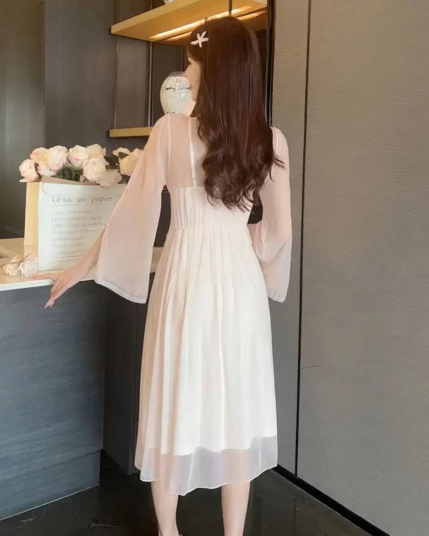 Chemise de Nuit Romantique Longue en Dentelle