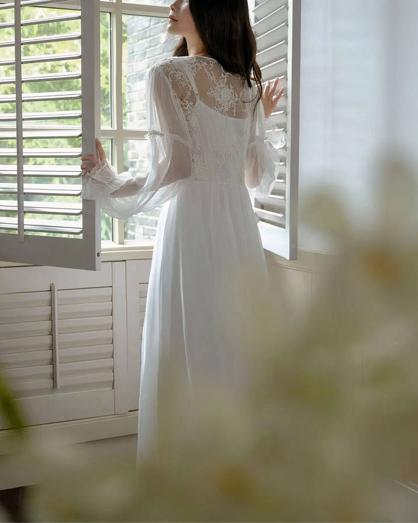Chemise de Nuit Longue Romantique Blanche en Dentelle