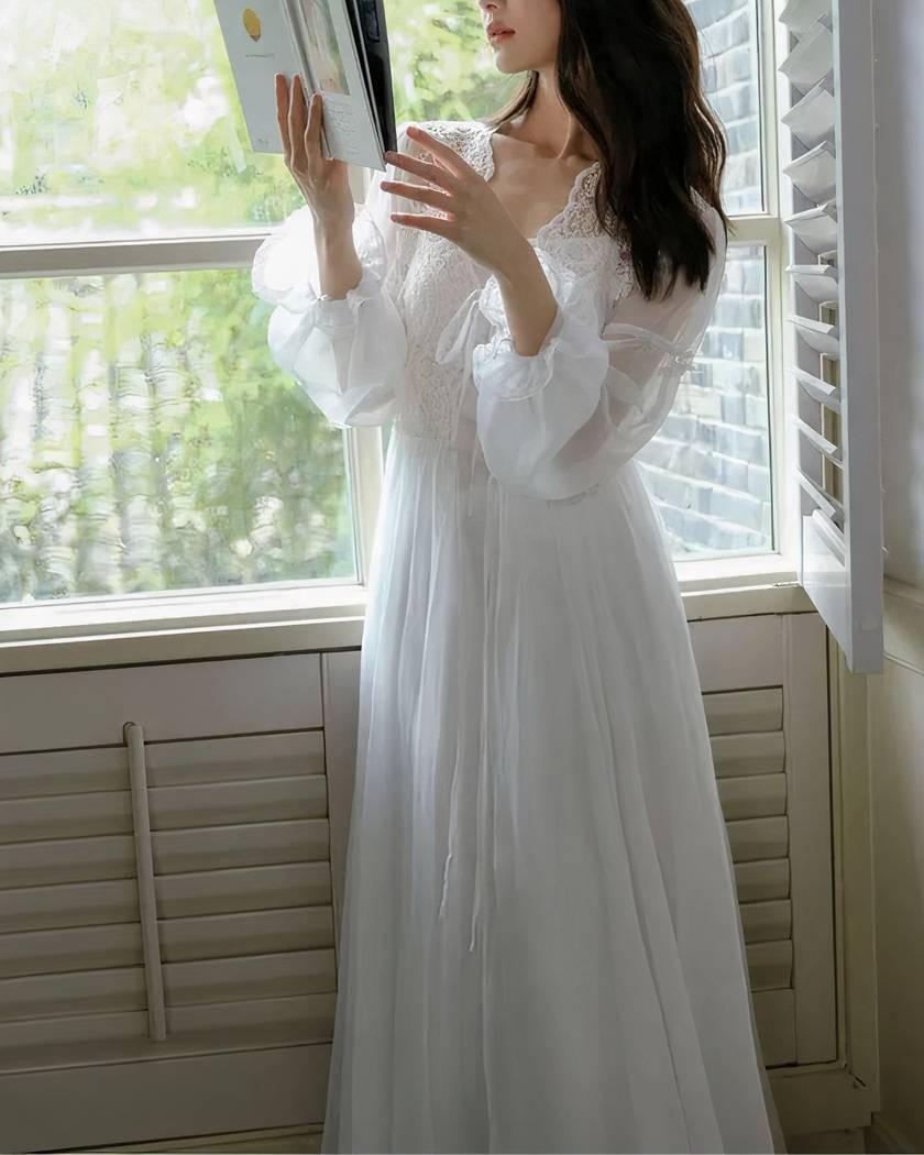 Chemise de Nuit Longue Romantique Blanche en Dentelle