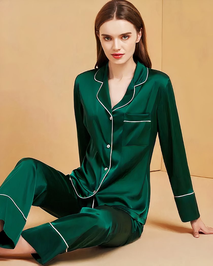 Ensemble Pyjama Femme en Satin Manches Longues