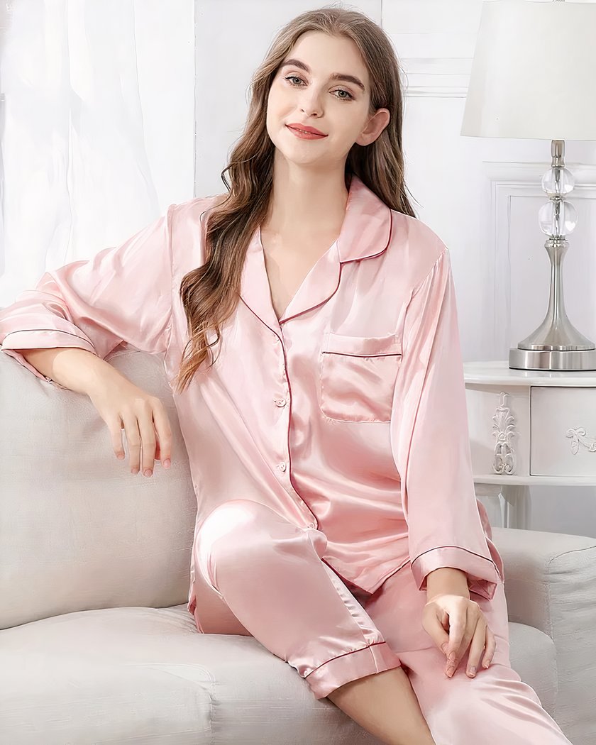 Ensemble Pyjama Femme en Satin Manches Longues