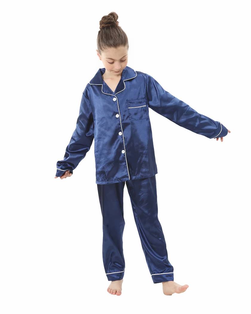 Pyjama fille en satin, coloris bleu marine, chemise à col cranté et pantalon assorti