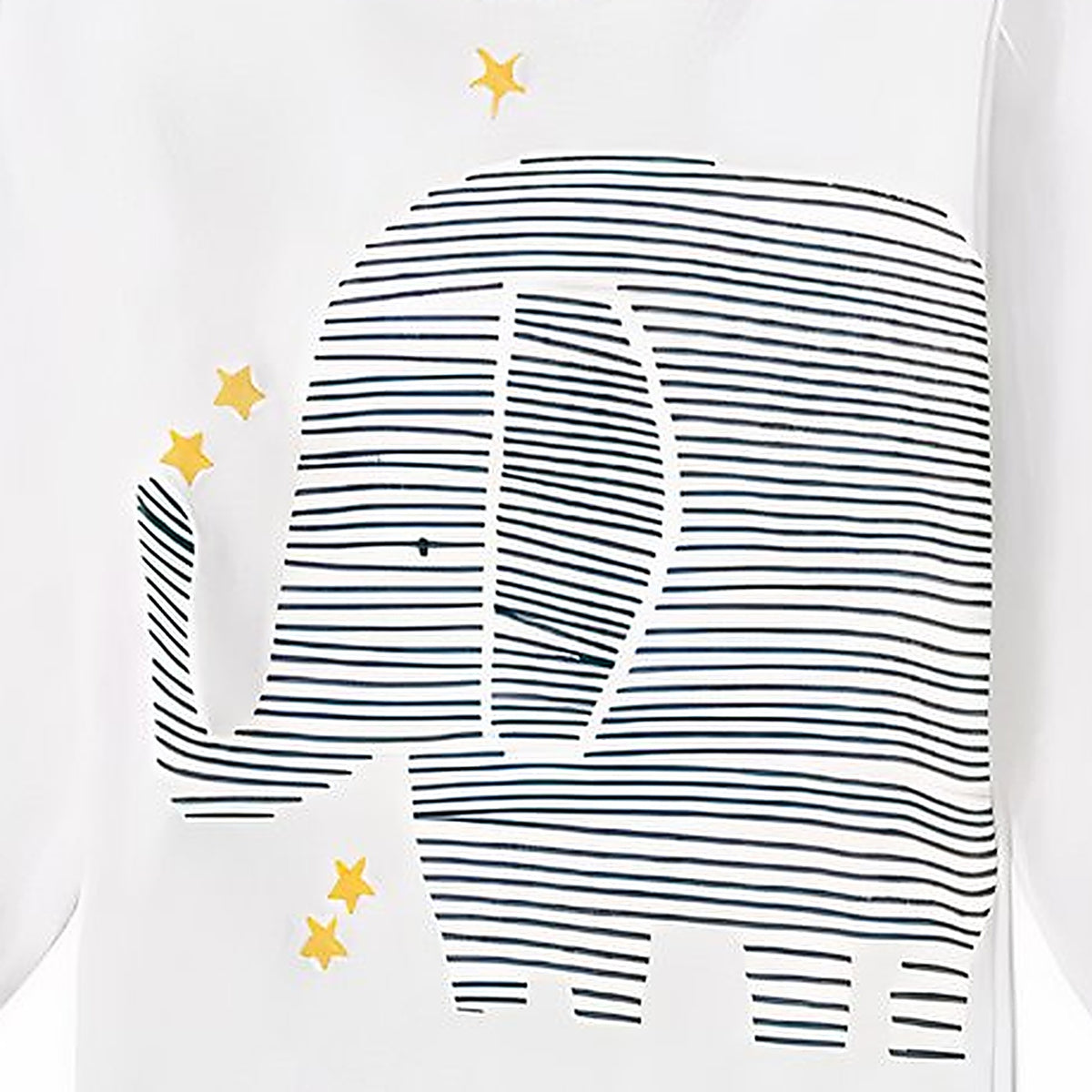 Éléphant illustré et étoiles jaunes imprimés sur le haut du pyjama garçon
