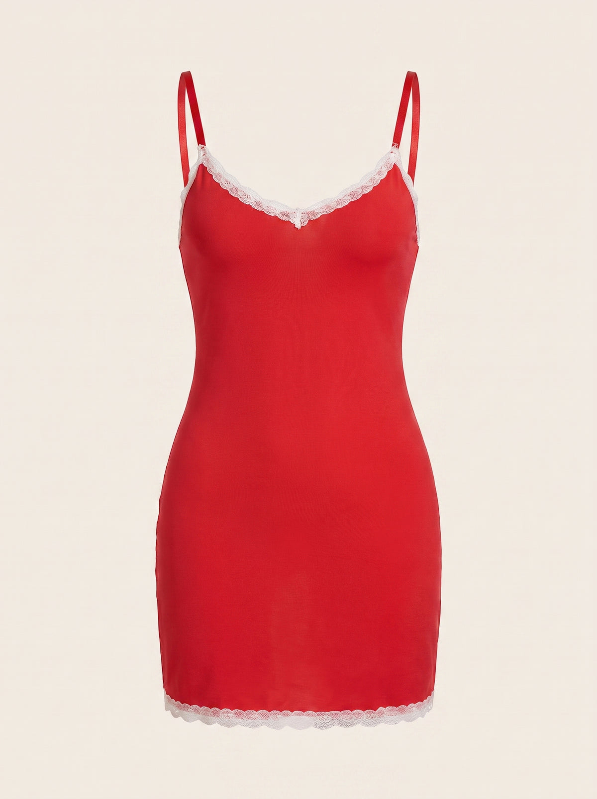 Chemise de nuit courte rouge vue de face sur mannequin invisible, col en V et ourlet en dentelle blanche