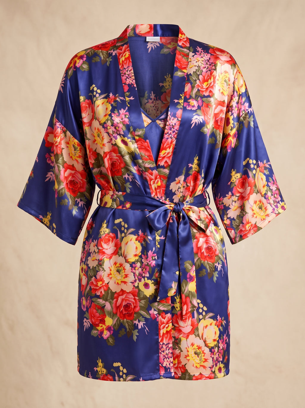 Ensemble nuisette et kimono bleu nuit a fleurs, effet mannequin invisible