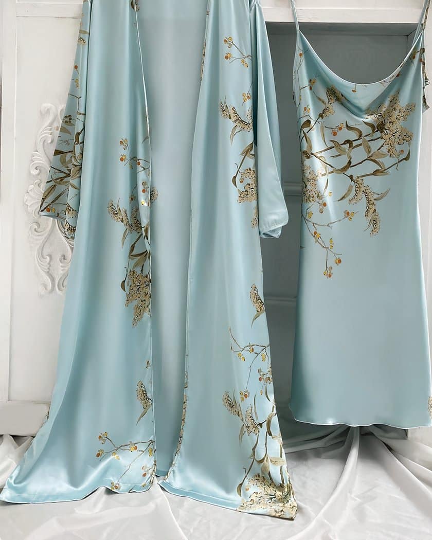 Ensemble nuisette et kimono satin bleu floral