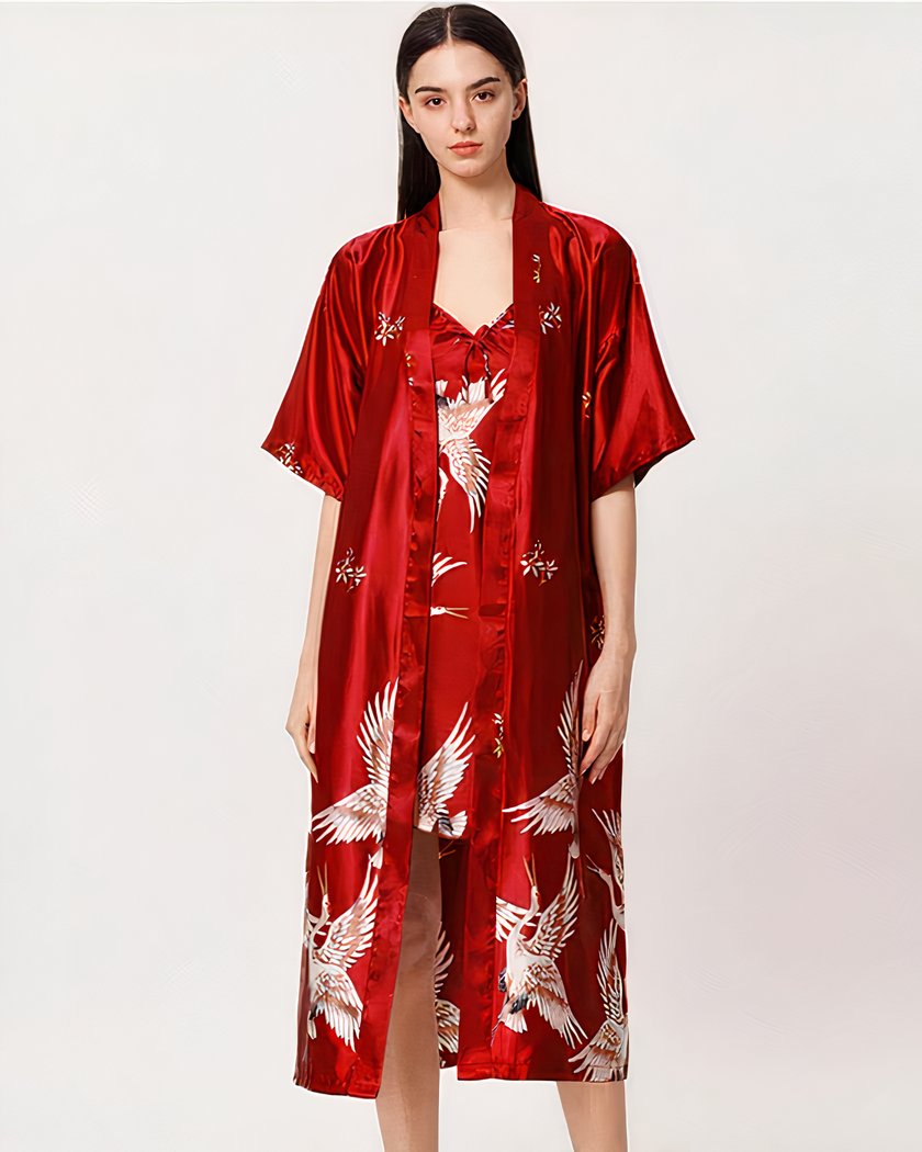 Ensemble nuisette et kimono satin rouge à grues
