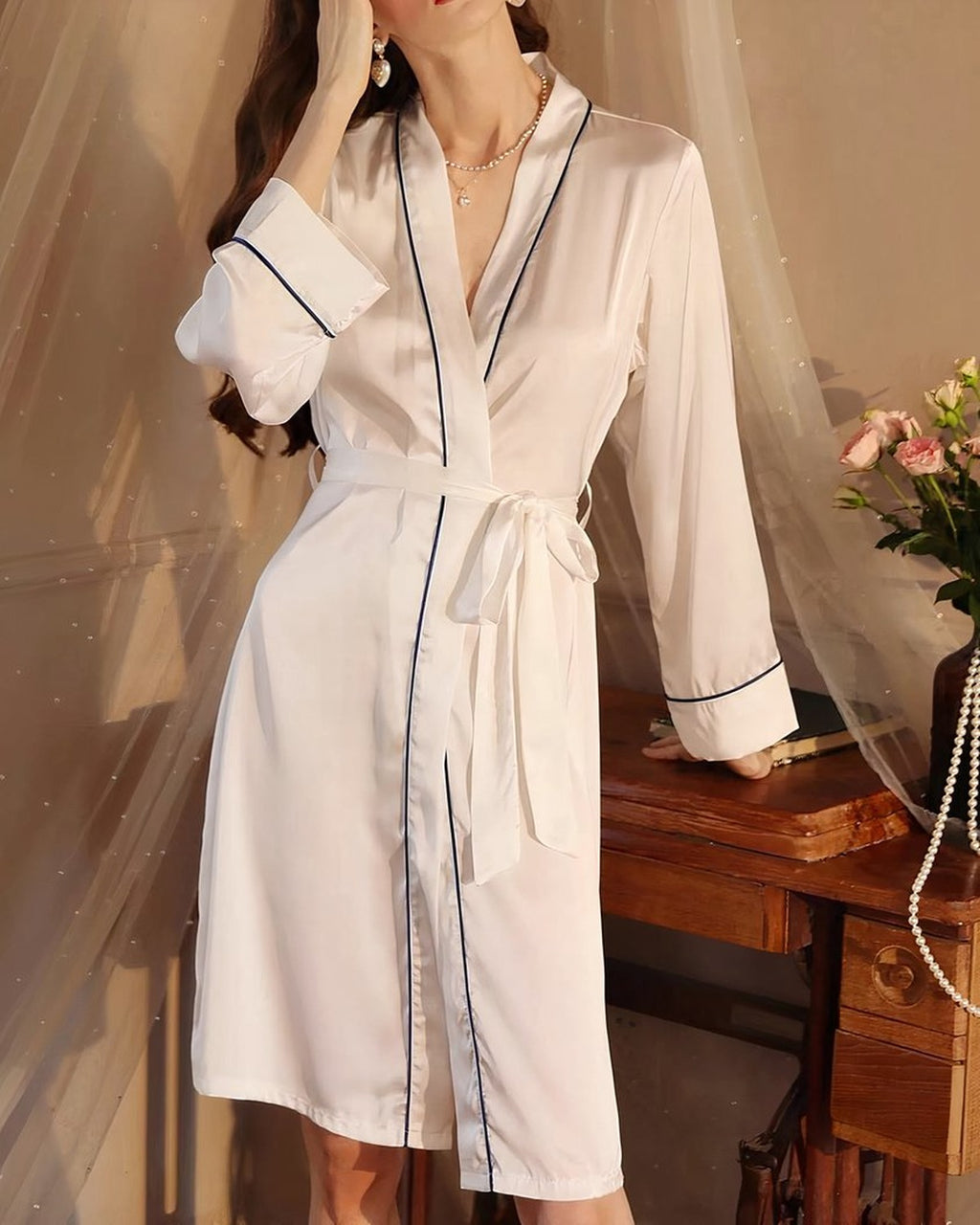 Ensemble nuisette et kimono blanc porté, vue de face