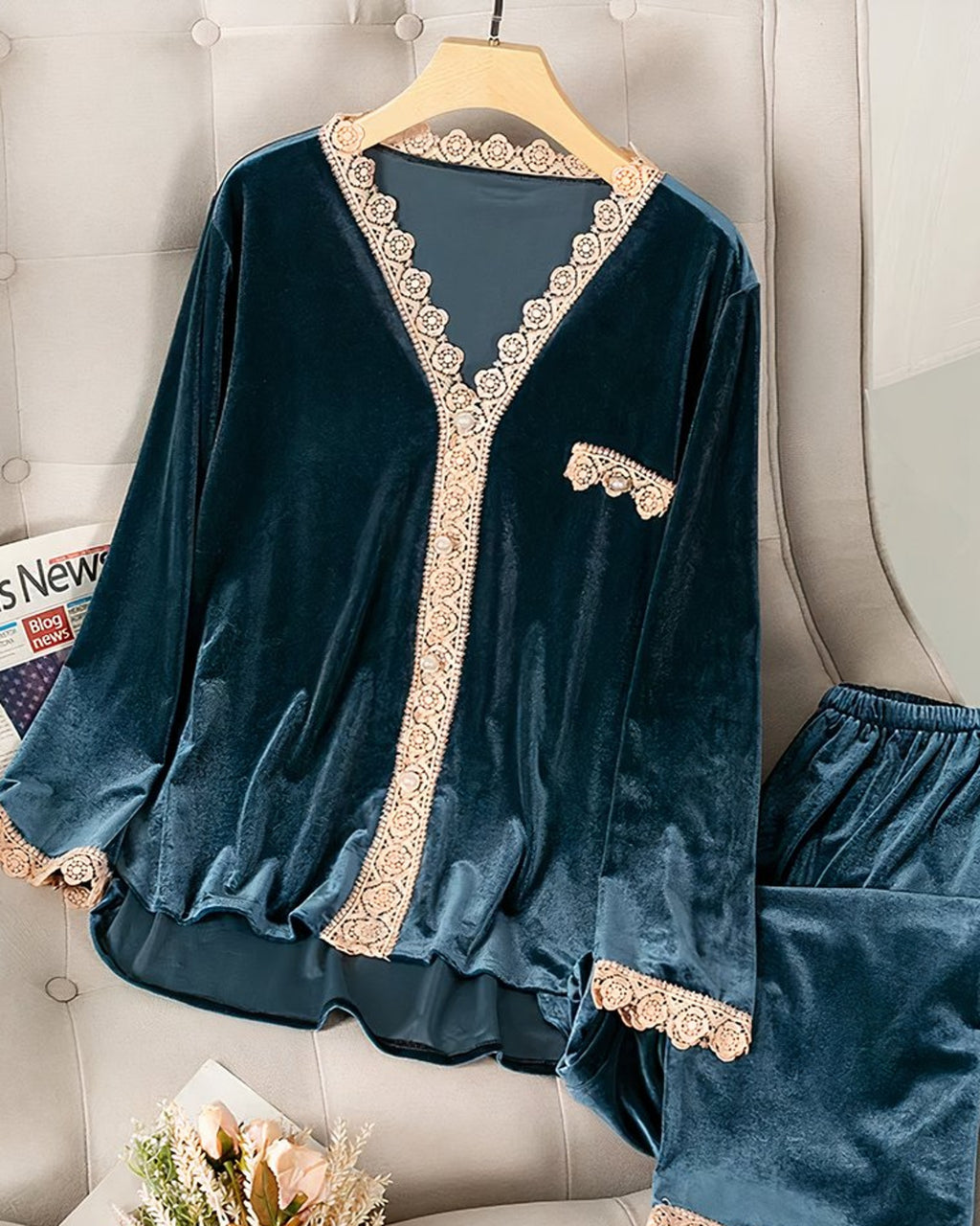 La veste à manches longues et le pantalon assorti
