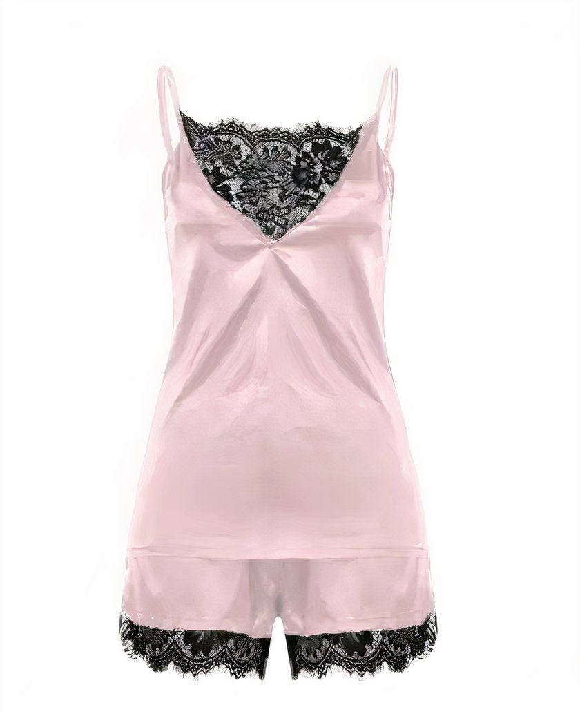 Ensemble caraco et short en satin rose poudré présenté à plat
