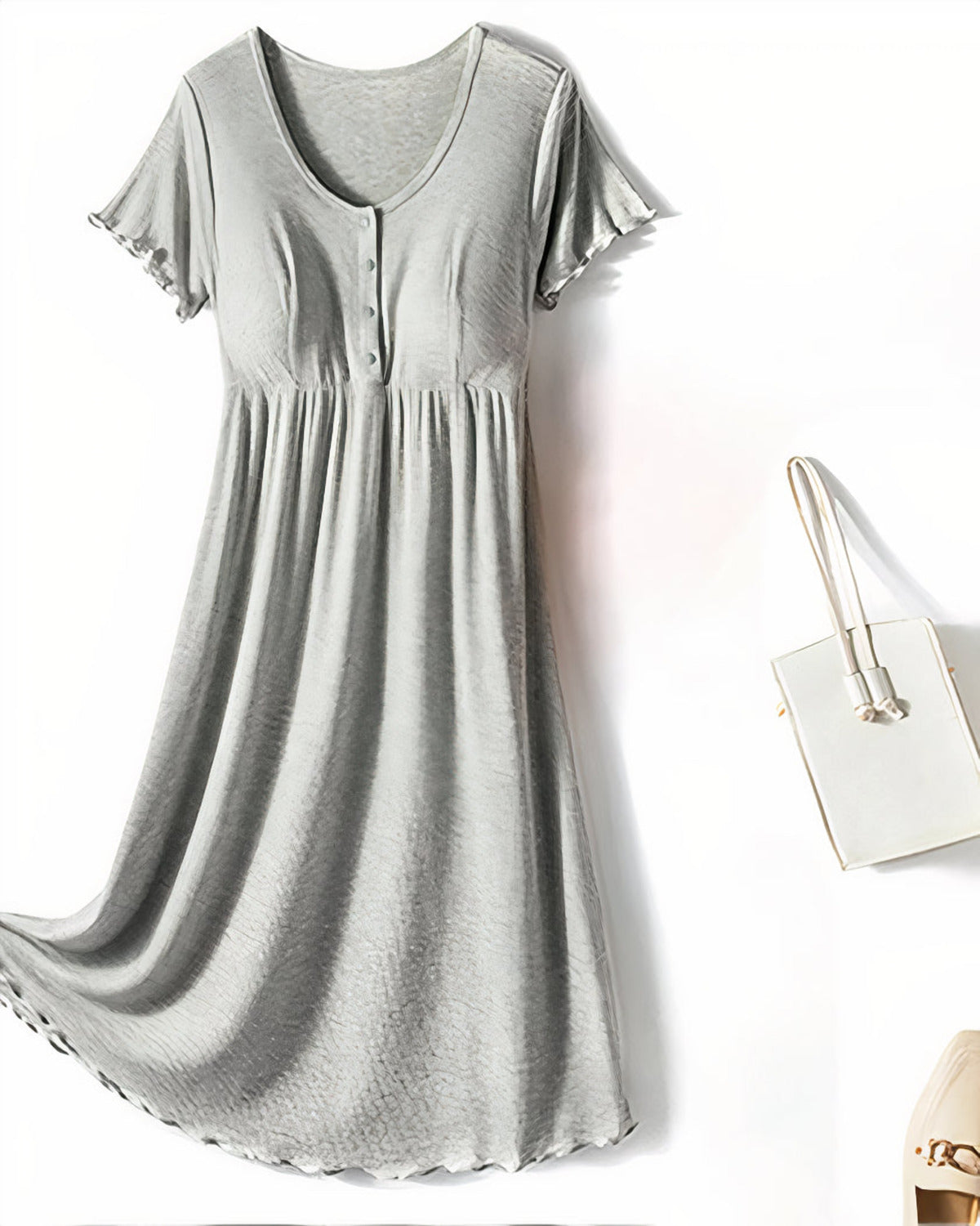 Chemise de nuit de maternite en coton gris, boutonnee sur le devant, vue de face