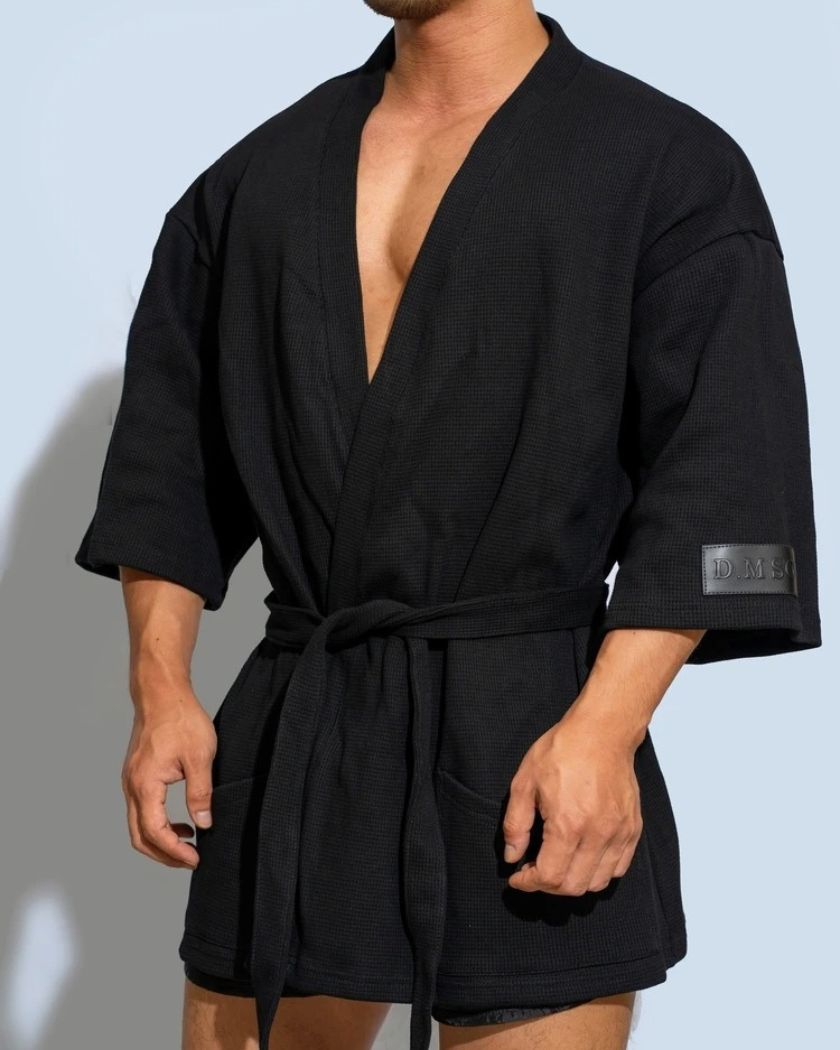 Peignoir kimono court pour homme, coloris noir, col châle et ceinture à nouer