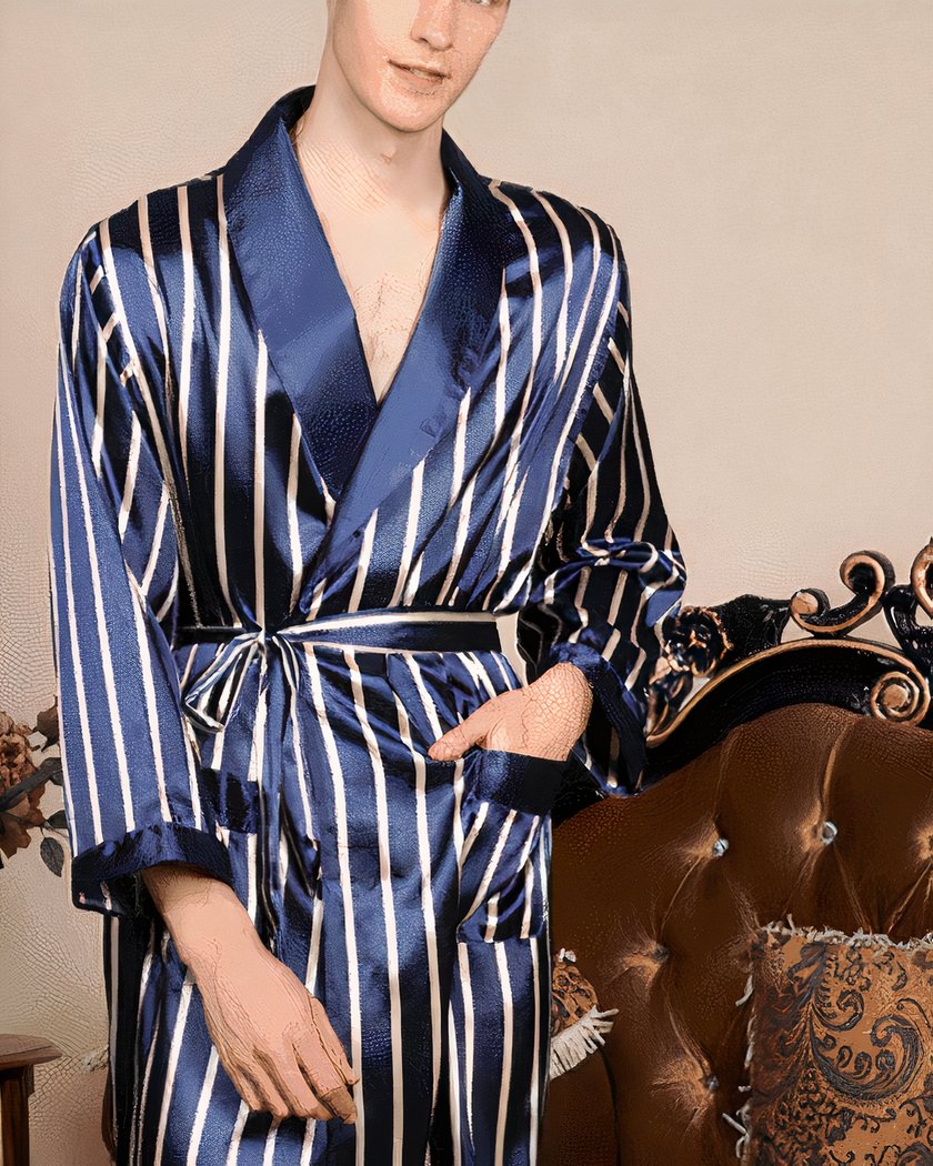 Robe de chambre homme en satin bleu marine rayé