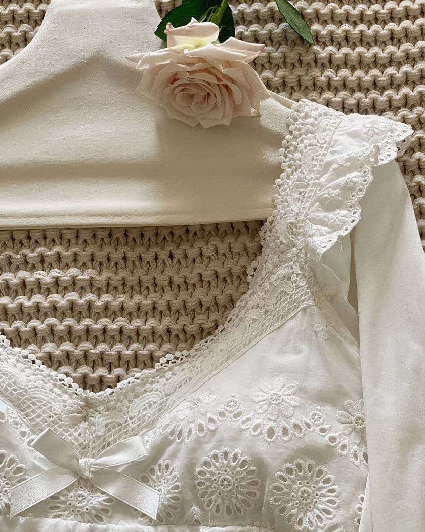 Nuisette vintage en coton et dentelle brodée