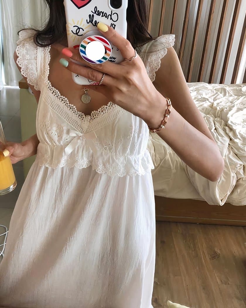Nuisette vintage sans manches en coton et dentelle