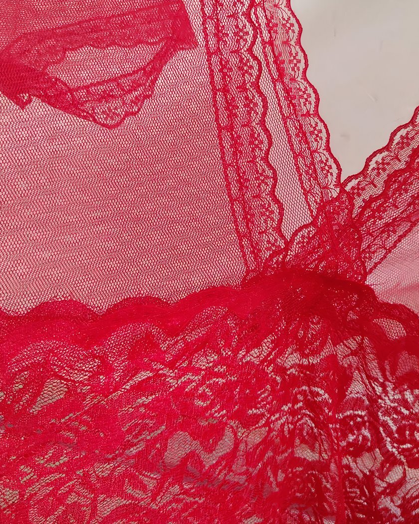 Nuisette Longue Rouge en Mesh Transparent et String