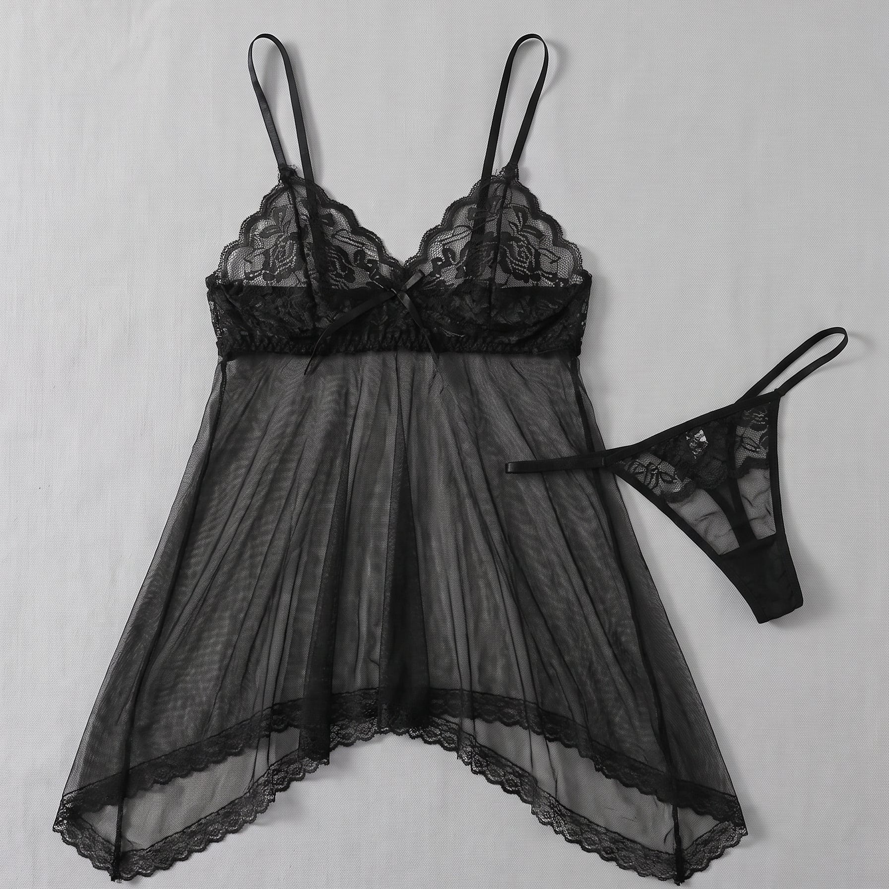 Le noir de la séduction — Nuisette babydoll noire transparente avec string Image