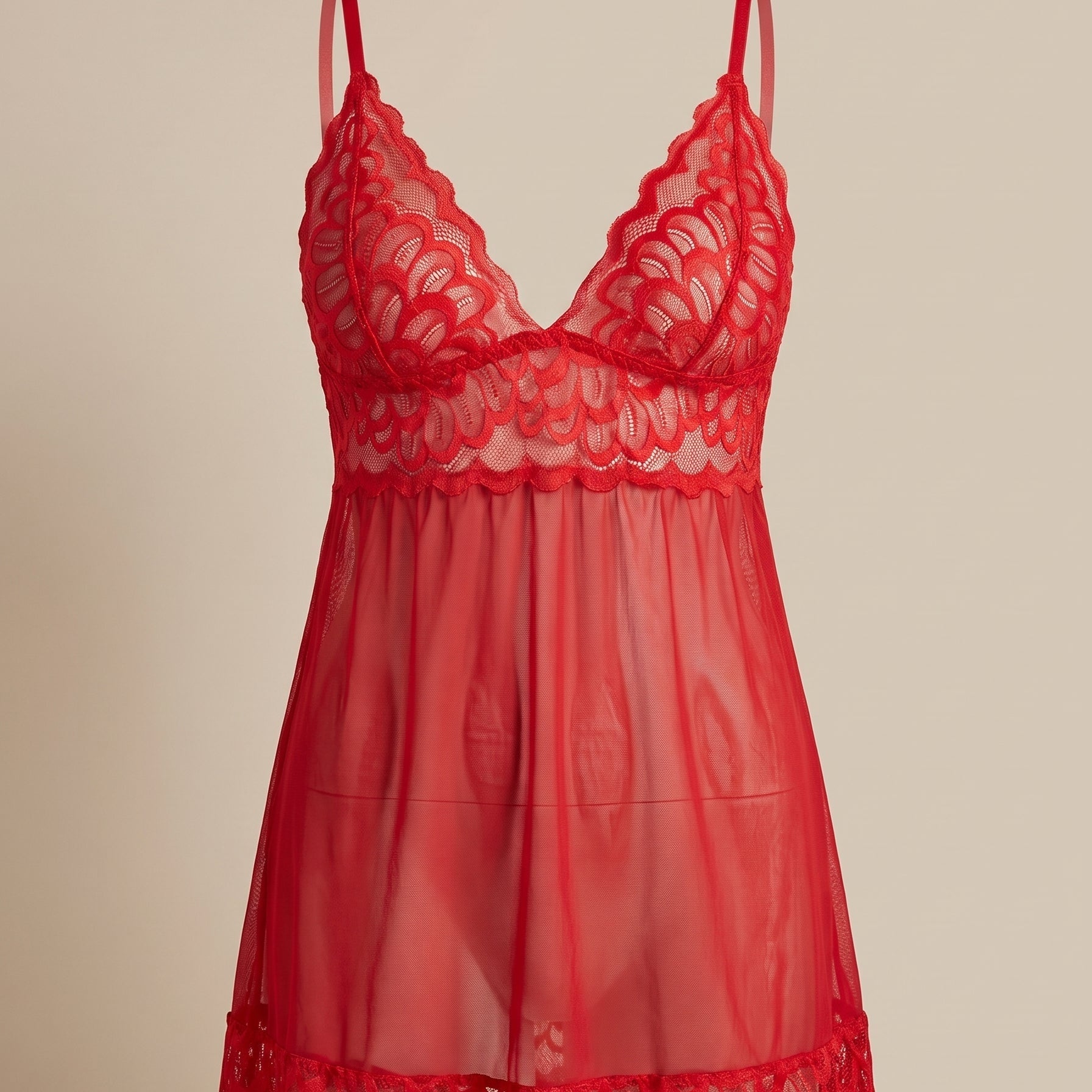 Le rouge du désir — Nuisette babydoll rouge en dentelle et voile Image