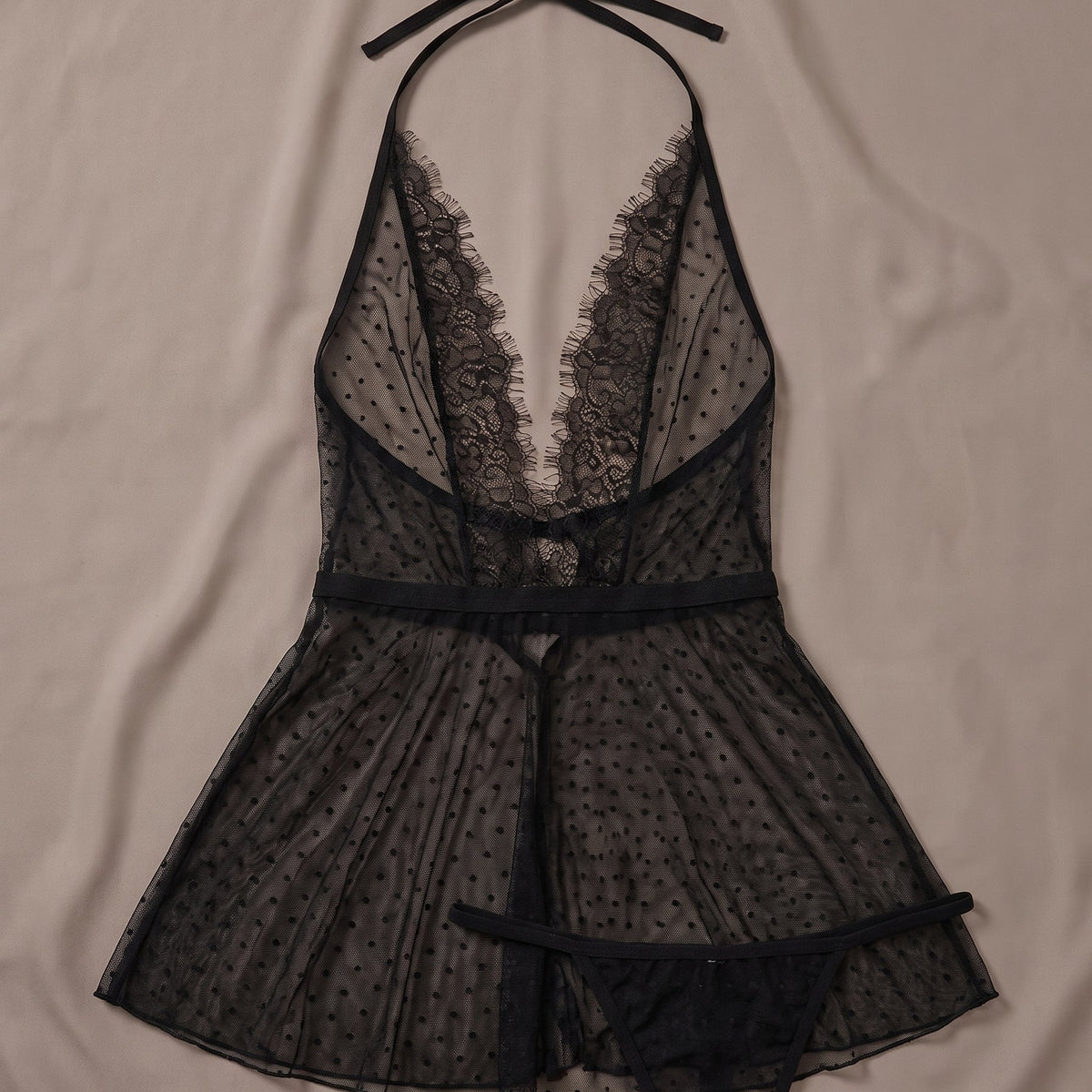 L'audace d'un mesh à pois transparent — Nuisette Babydoll Noire en Mesh à Pois Transparent
