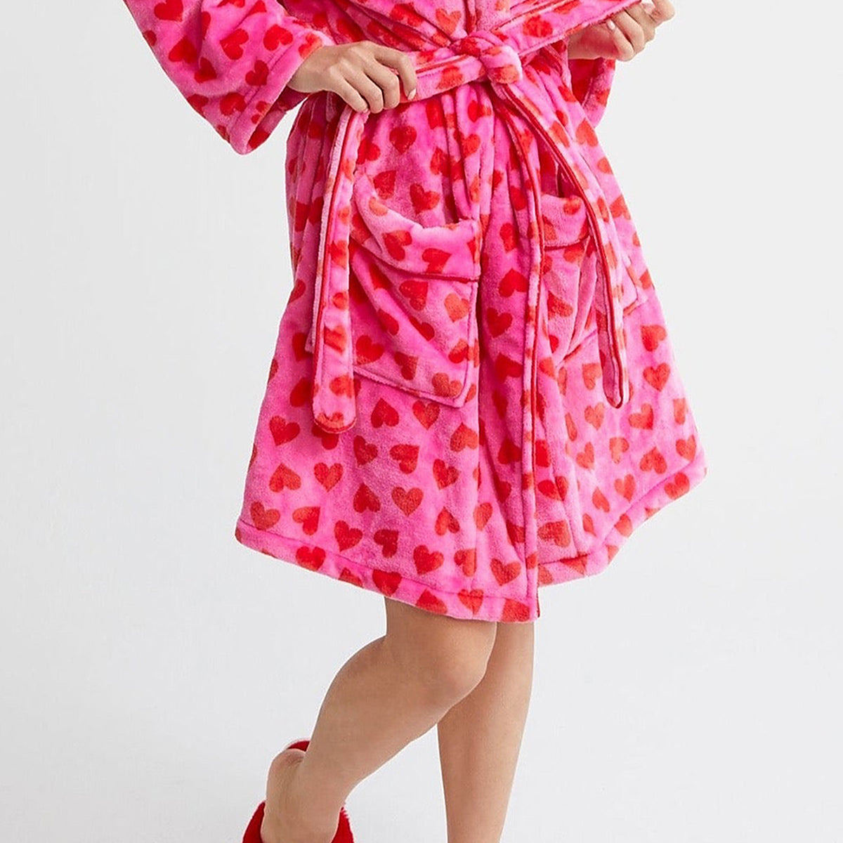 Ceinture nouée du peignoir rose à cœurs, modèle enveloppée et prête à souffler