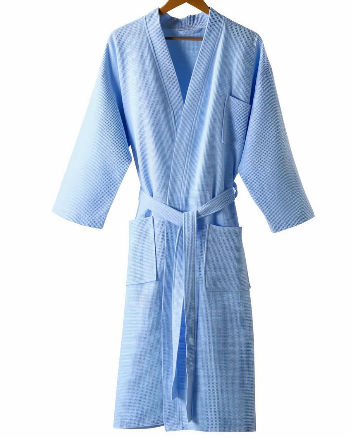 Peignoir d'hôtel bleu ciel en coton nid d'abeille, col kimono, ceinture et poches plaquées