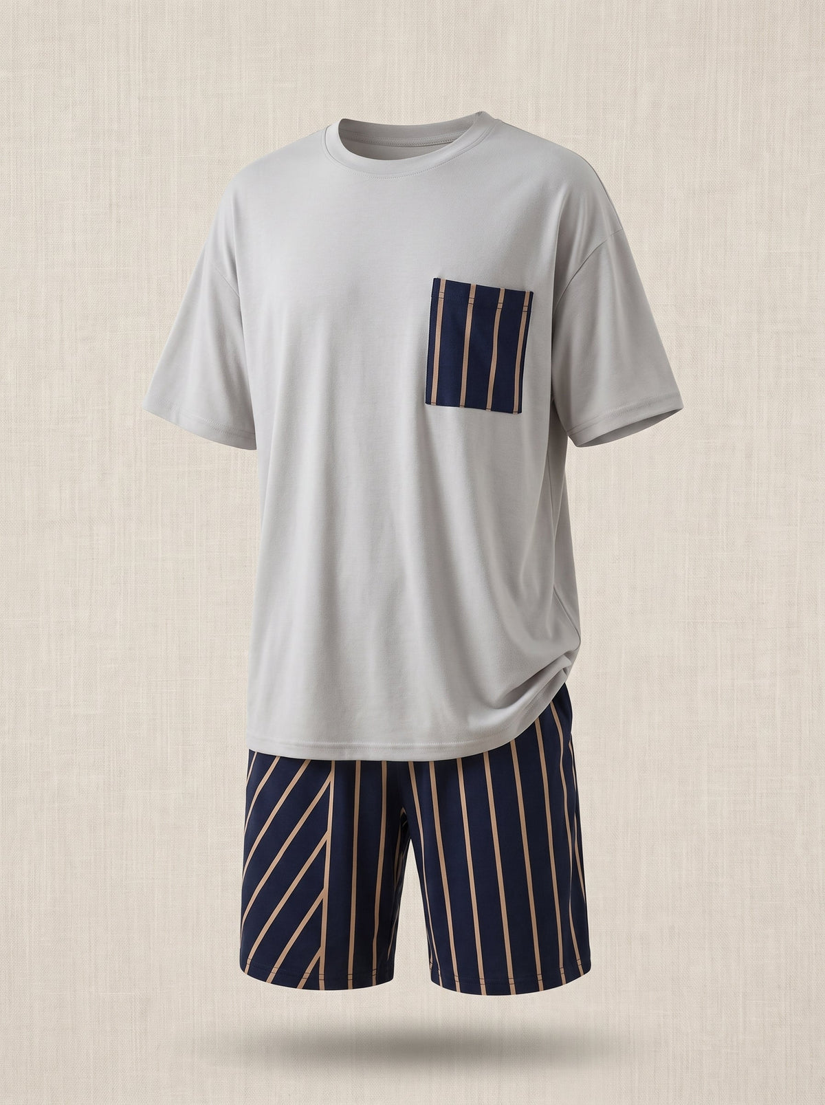 Ensemble pyjama homme été gris chiné et short à rayures bleu marine présenté sur mannequin fantôme
