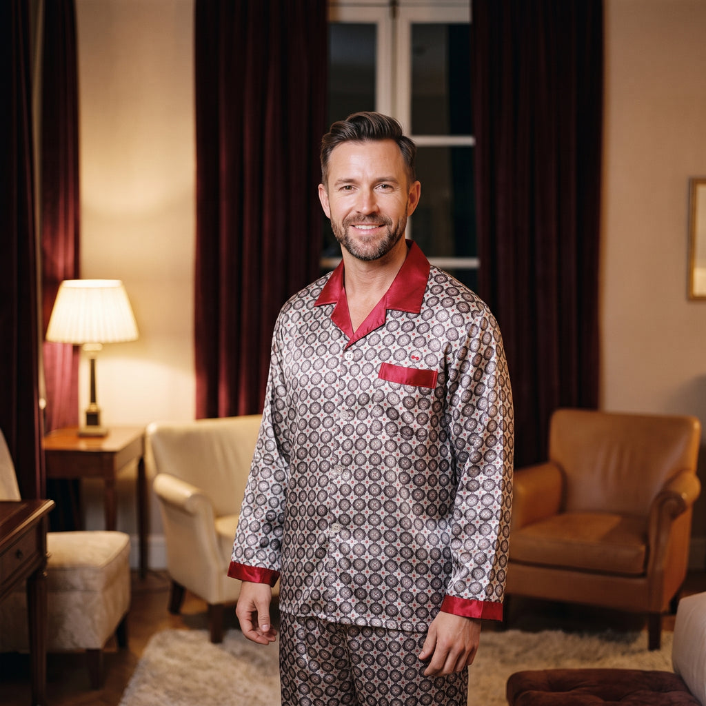 Ensemble pyjama homme avec chemise boutonnée et pantalon coordonné