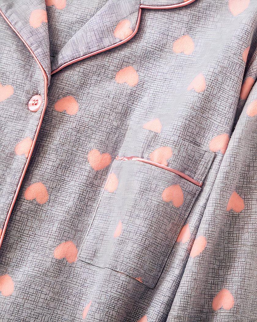 Robe de Nuit en Coton Gris à Imprimé Coeurs Roses