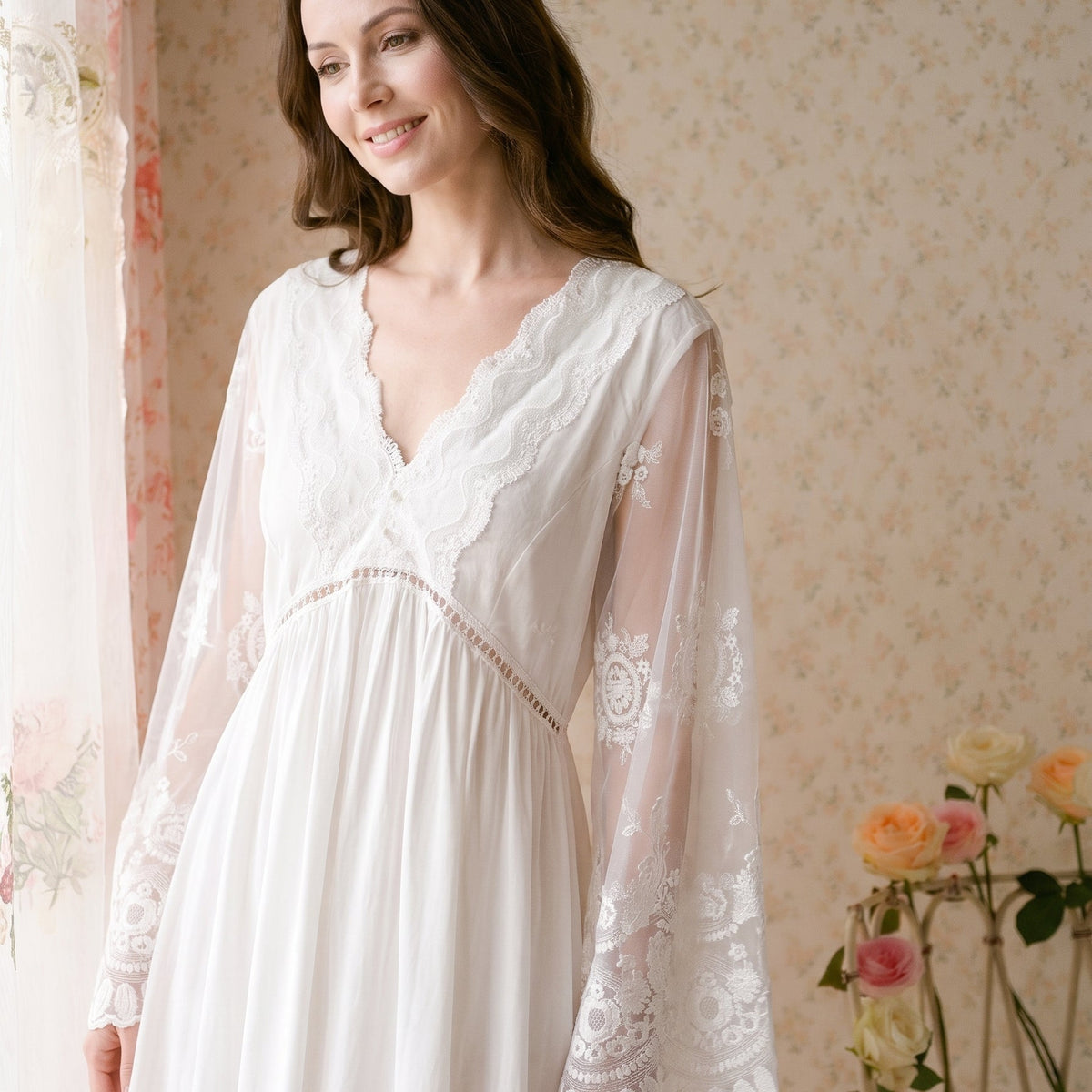 Le charme d'une héroïne romantique — Nuisette longue vintage en coton et dentelle
