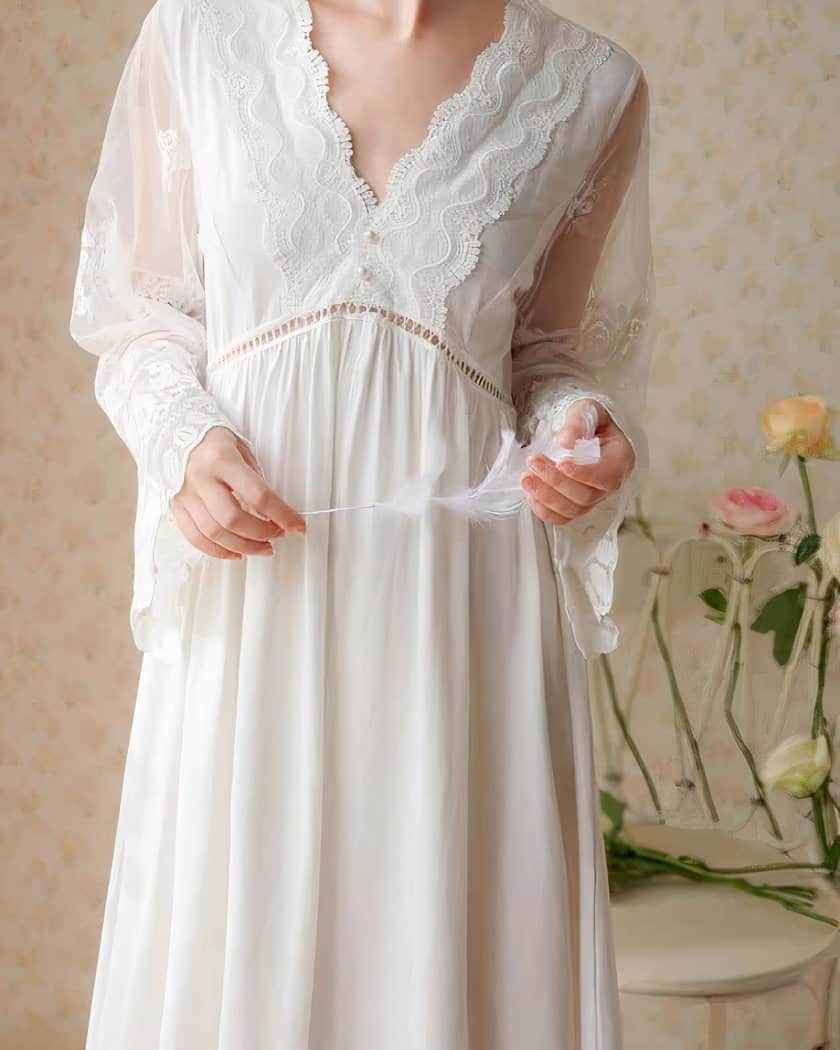 Nuisette longue vintage en coton et dentelle
