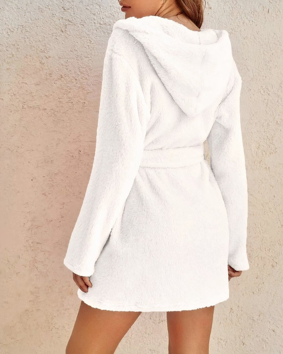Peignoir court femme blanc à capuche, vue de dos