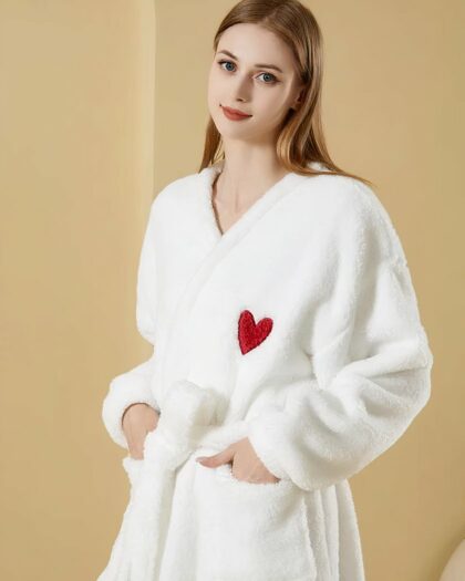 Habrur Robe De Chambre Peignoir De Bain Pyjamas Pour Femmes Chaud Flanelle Épaissie Longue Section Ensembles Vêtements De Nuit À Manches Longues Sortie De Bain (Color : A, Size : M